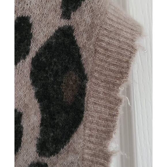 27‎ MILES Aleman Vest in Cheetah Cashmere Silk Blend Distressed 139167 Medium - Picture 5 of 14